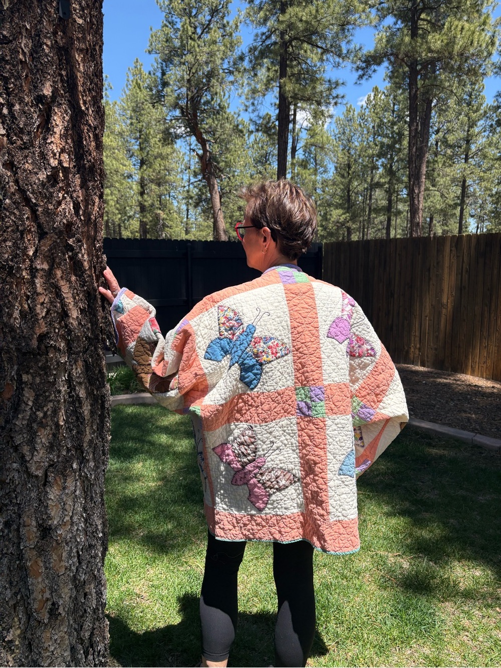 Vintage-Inspired Pink/Orange Butterfly Quilted Jacket - Picture 4 of 6